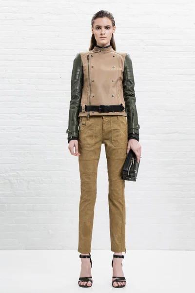Look 24